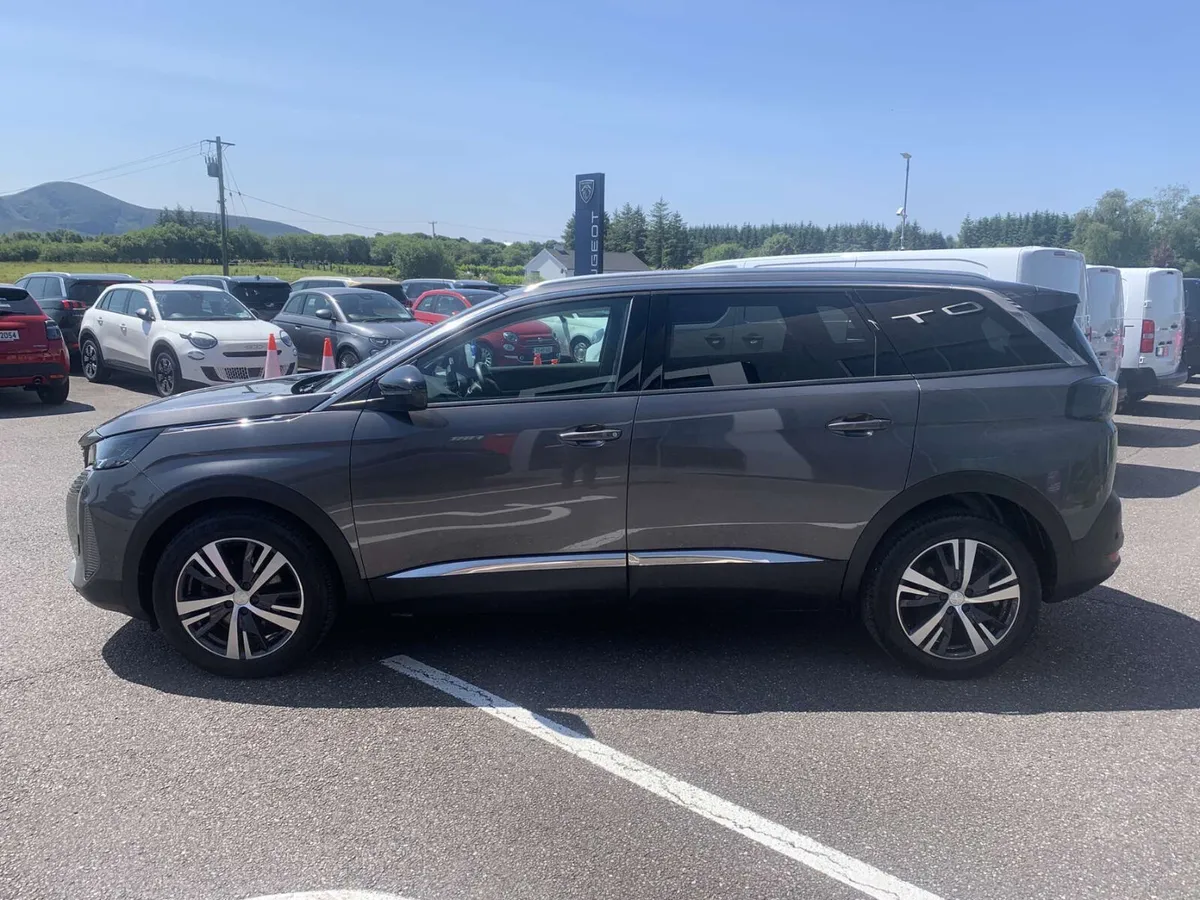 Peugeot 5008 2022 - Image 4