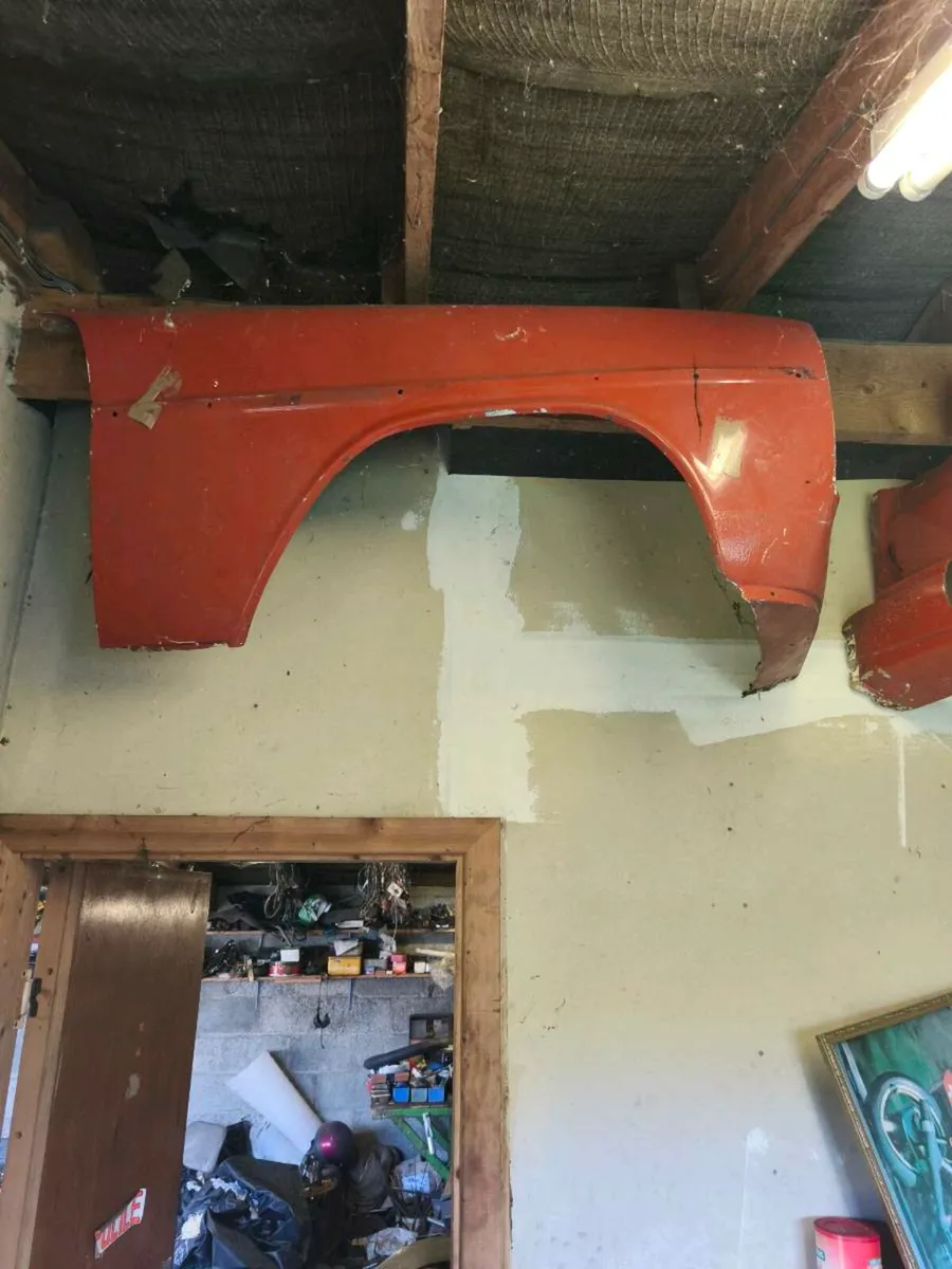 Classic mercedes parts - Image 1