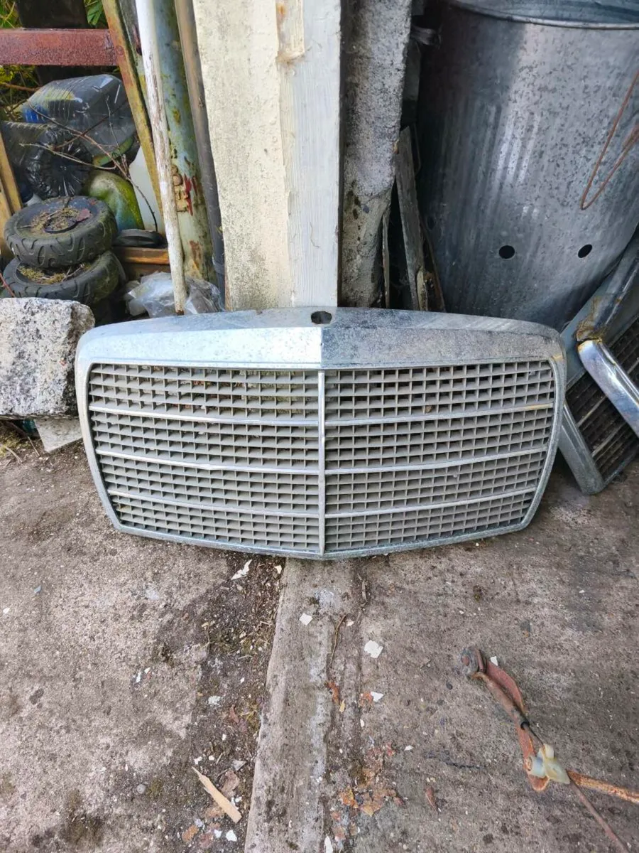 Classic mercedes parts - Image 3