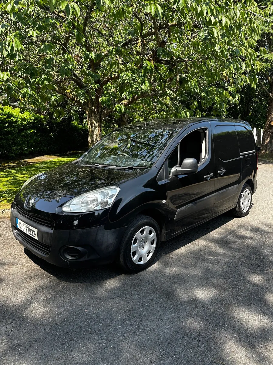 Peugeot partner(3 seats) - Image 1