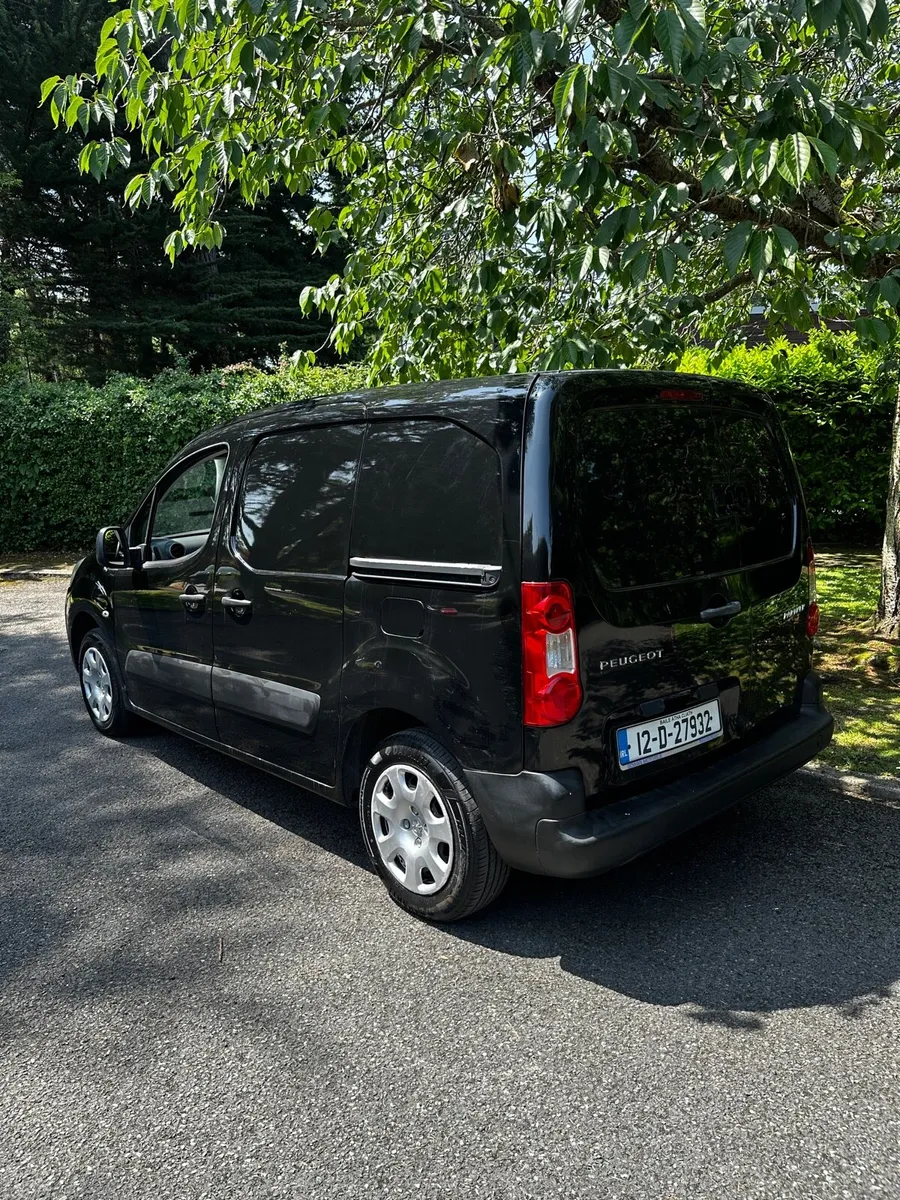 Peugeot partner(3 seats) - Image 3
