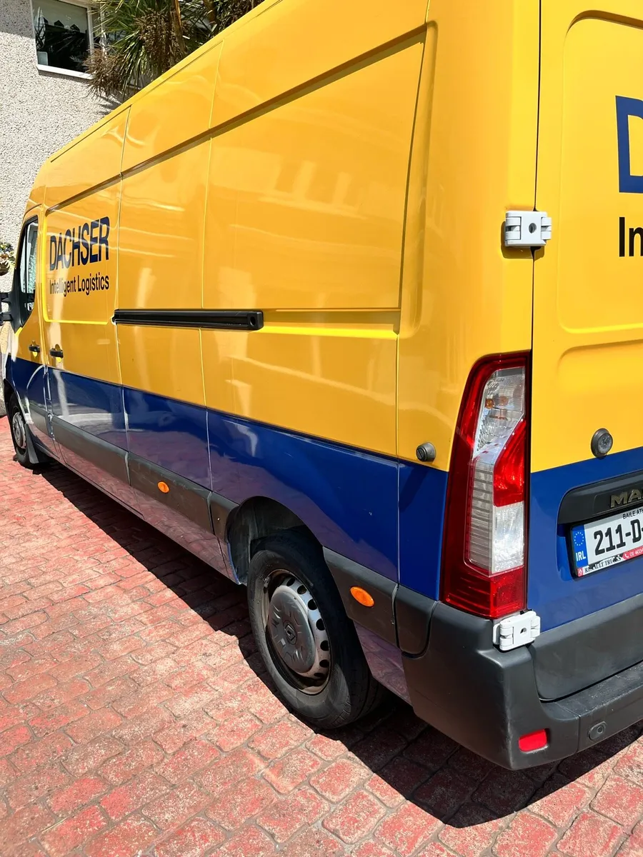 Van - Image 3