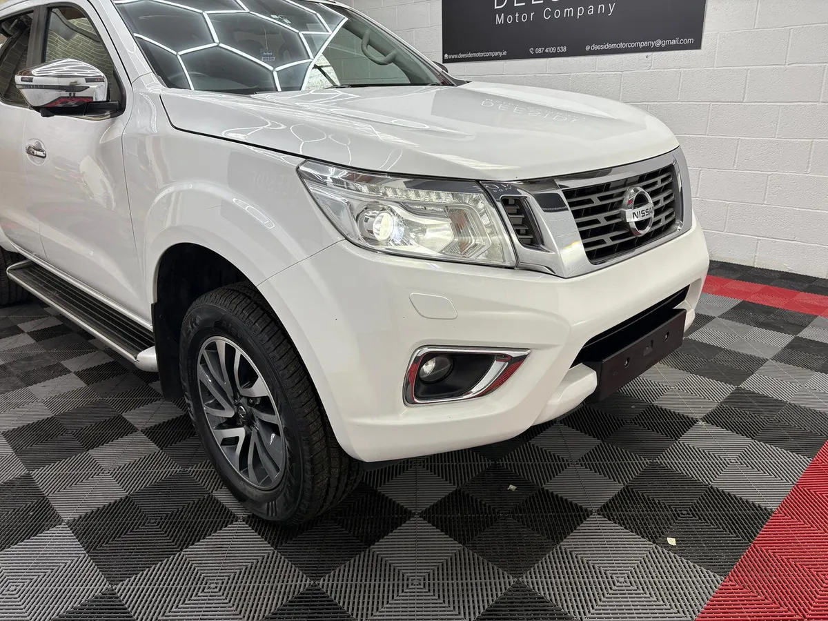 Nissan Navara 2.3 DSL Double Cab - Image 3