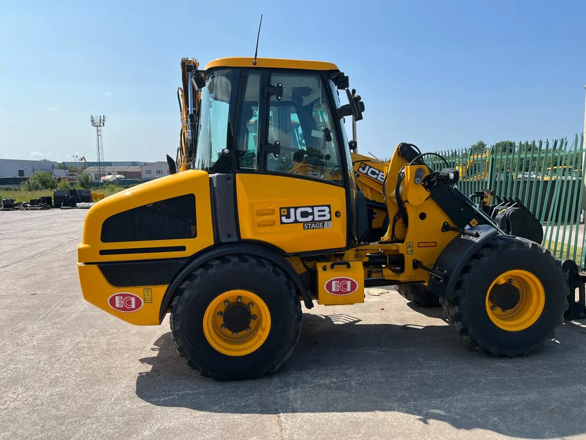 JCB 407 AGRI WHEELED LOADER REF 11007136 - Image 1