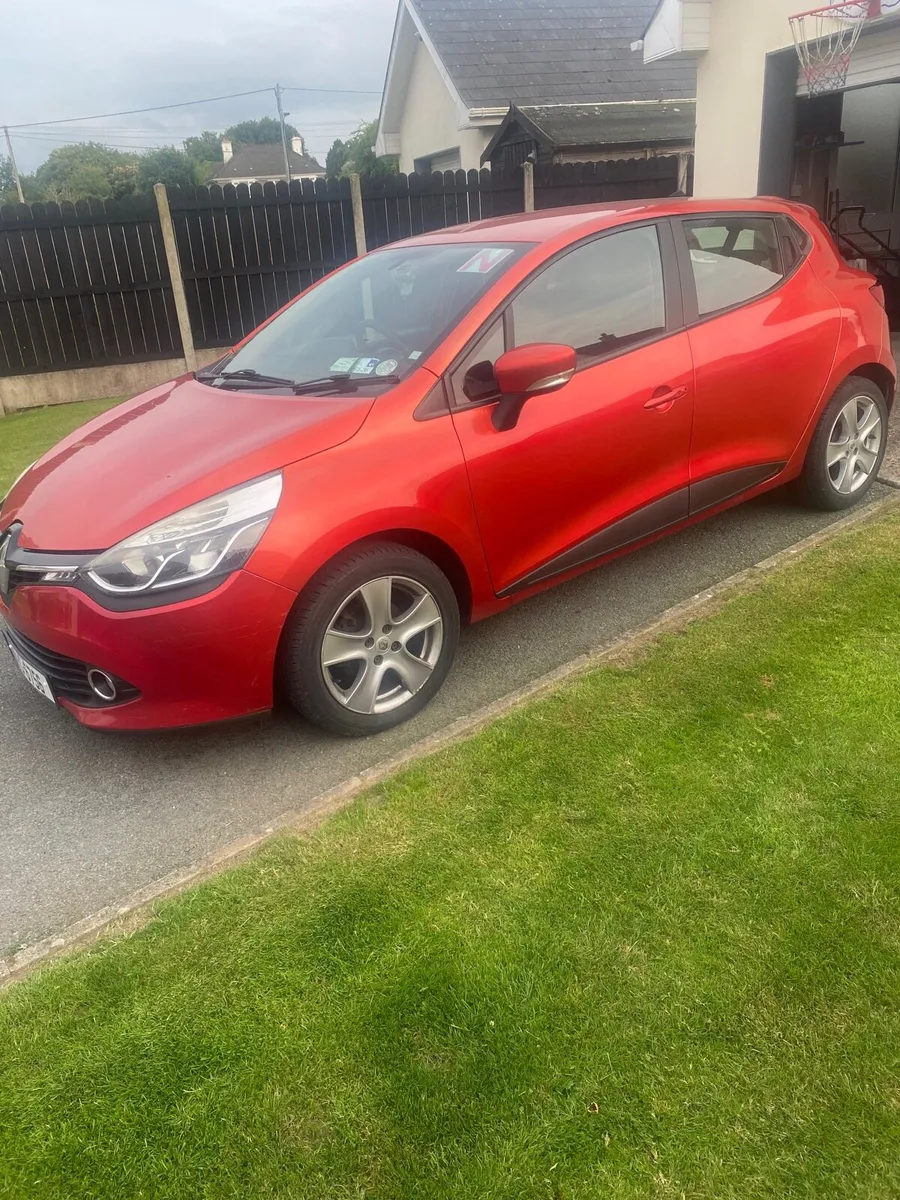 Renault Clio - Image 2