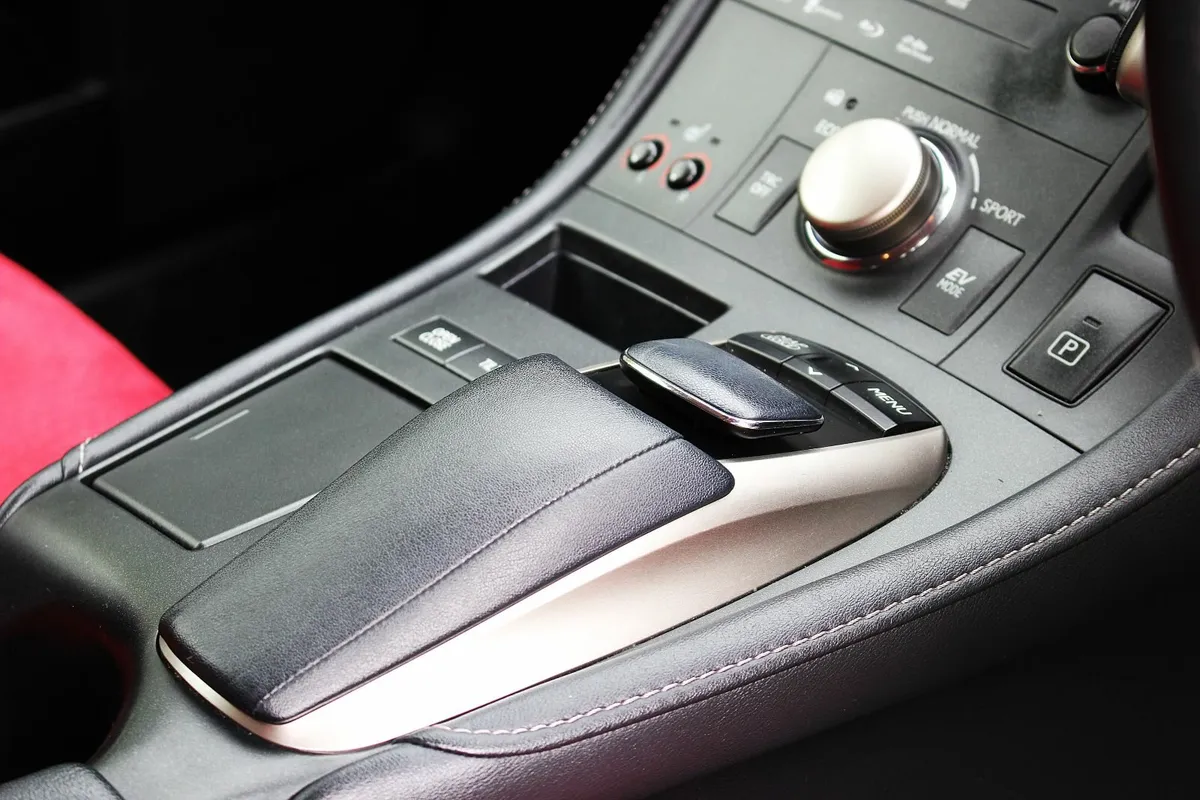 Lexus CT200h *RESERVED* - Image 4