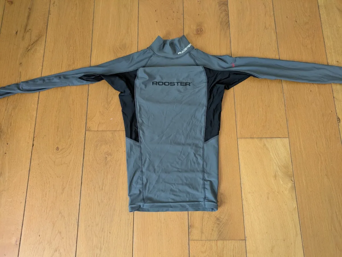 Junior rooster sailing rash vest - Image 1