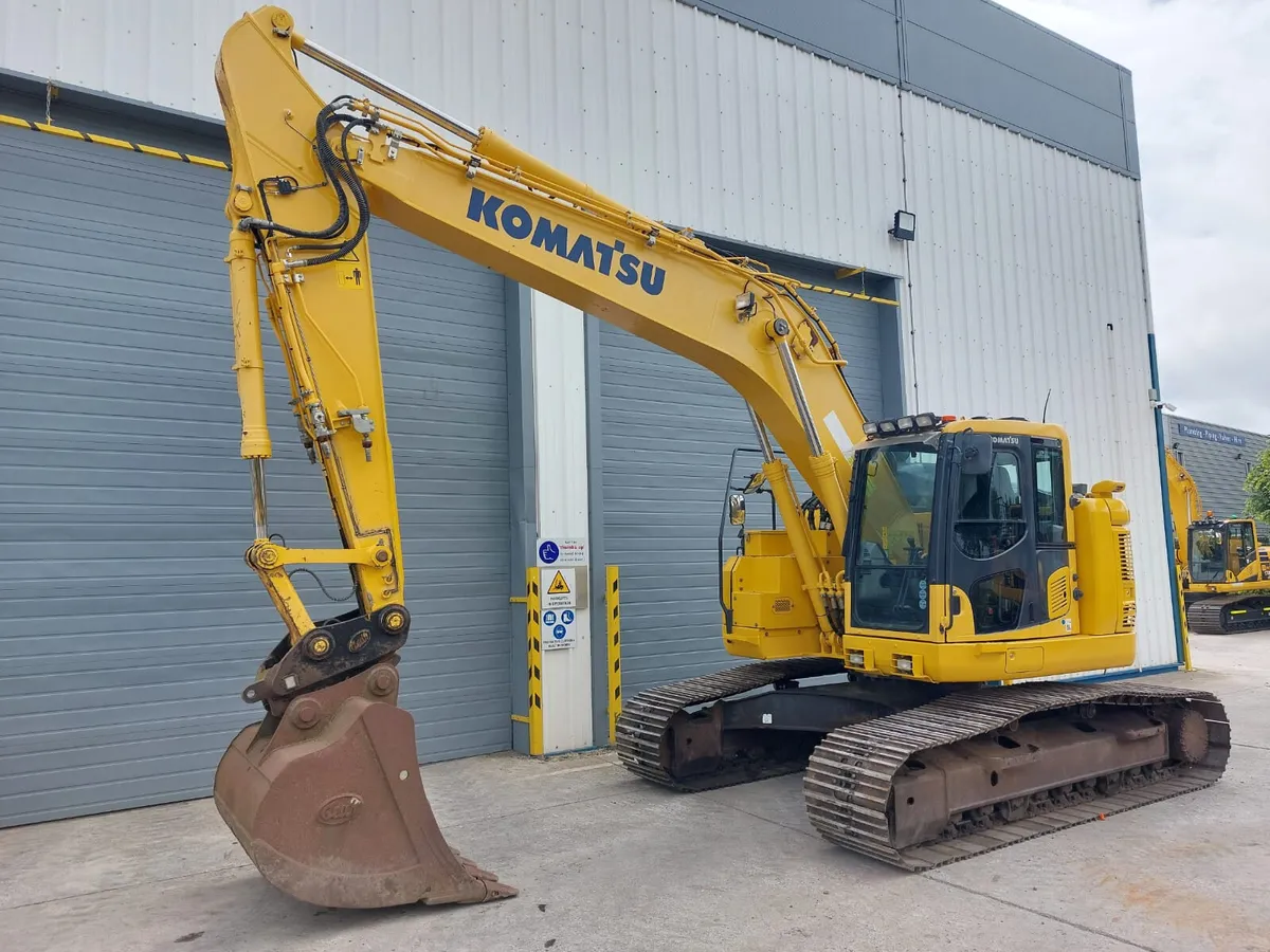 2018 Komatsu PC228US-11 - Image 1