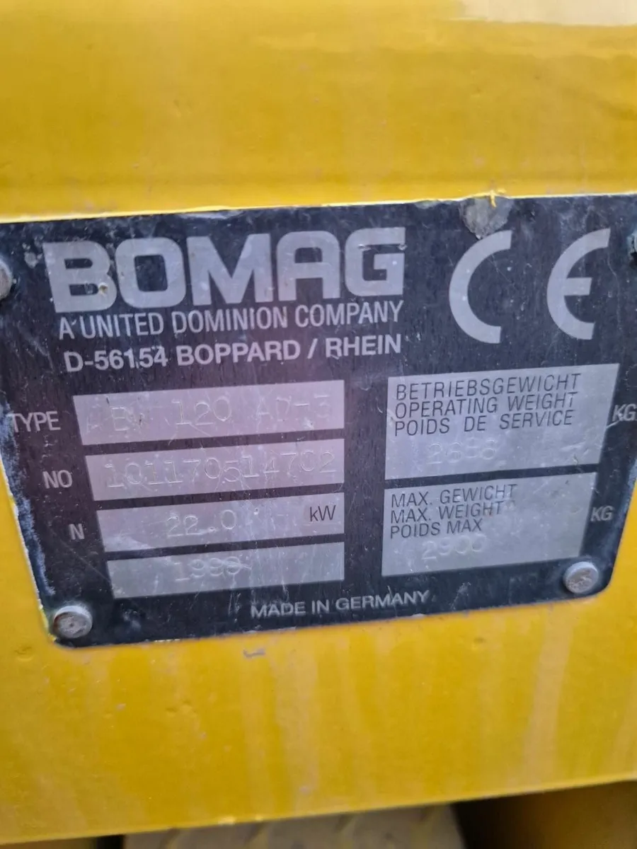 Bomag 120 Roller - Image 2