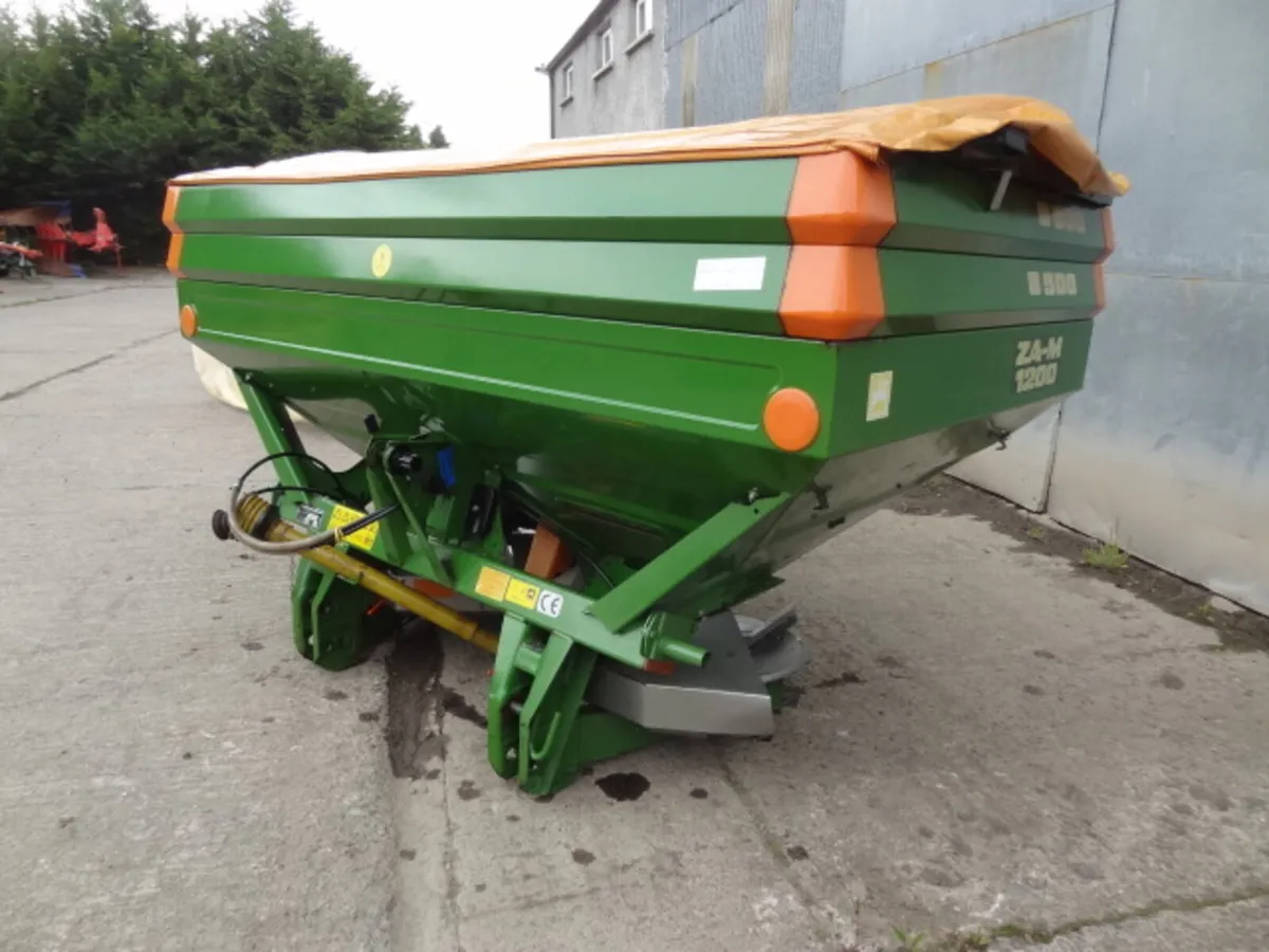 Amazone ZA-M Fertiliser Spreader - Image 1