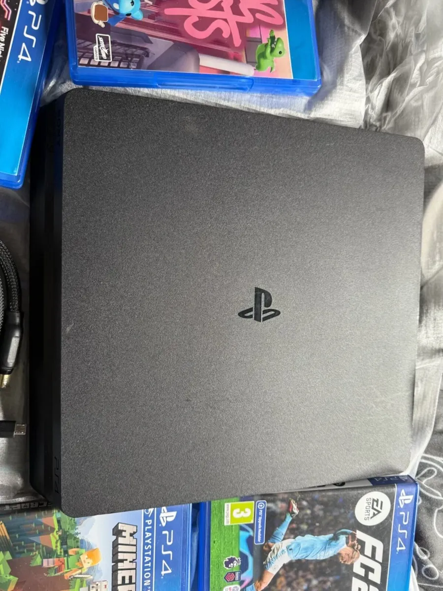 PS4 - Image 1