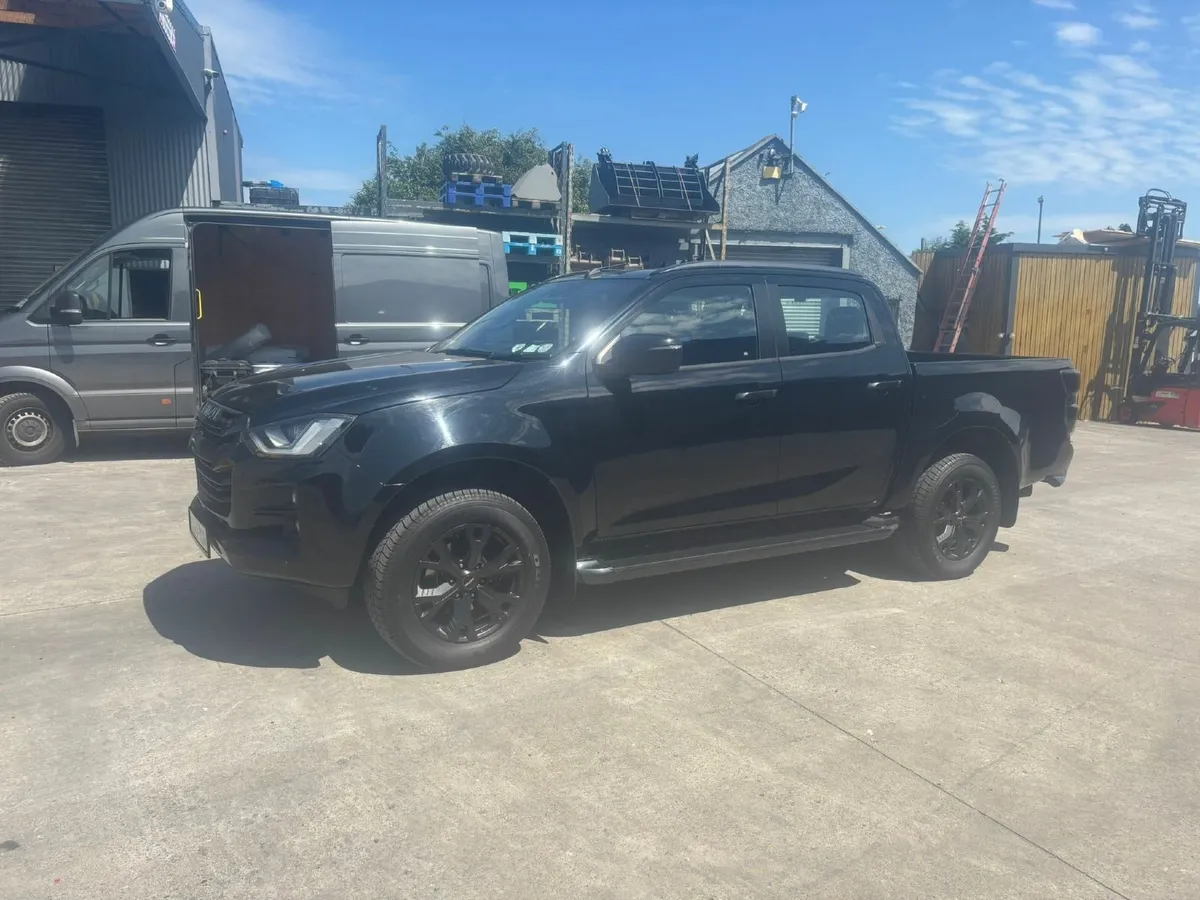 IZUZU D-Max LSE AUTO - Image 2