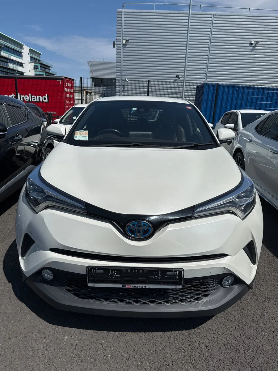 Toyota C-HR 1.8 WHITE 2018 - Image 1