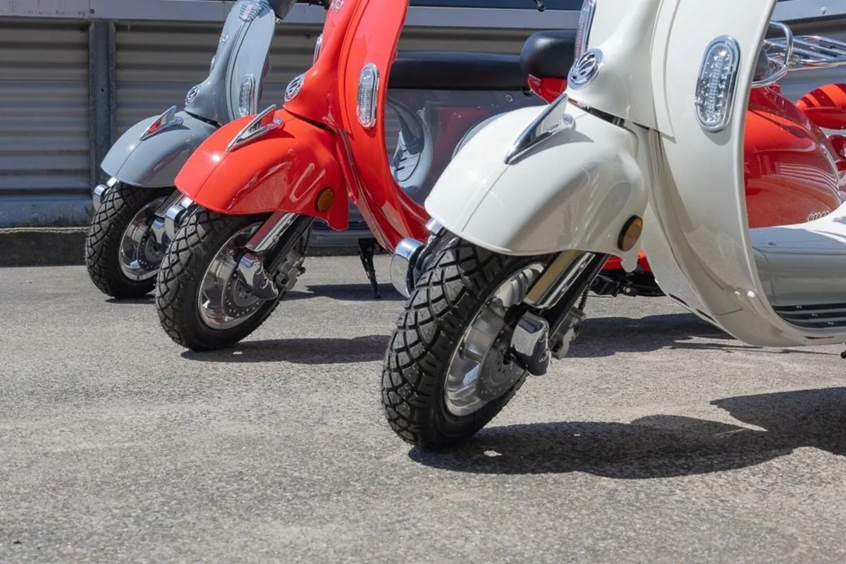 Electric Scooter/Moped - Image 4
