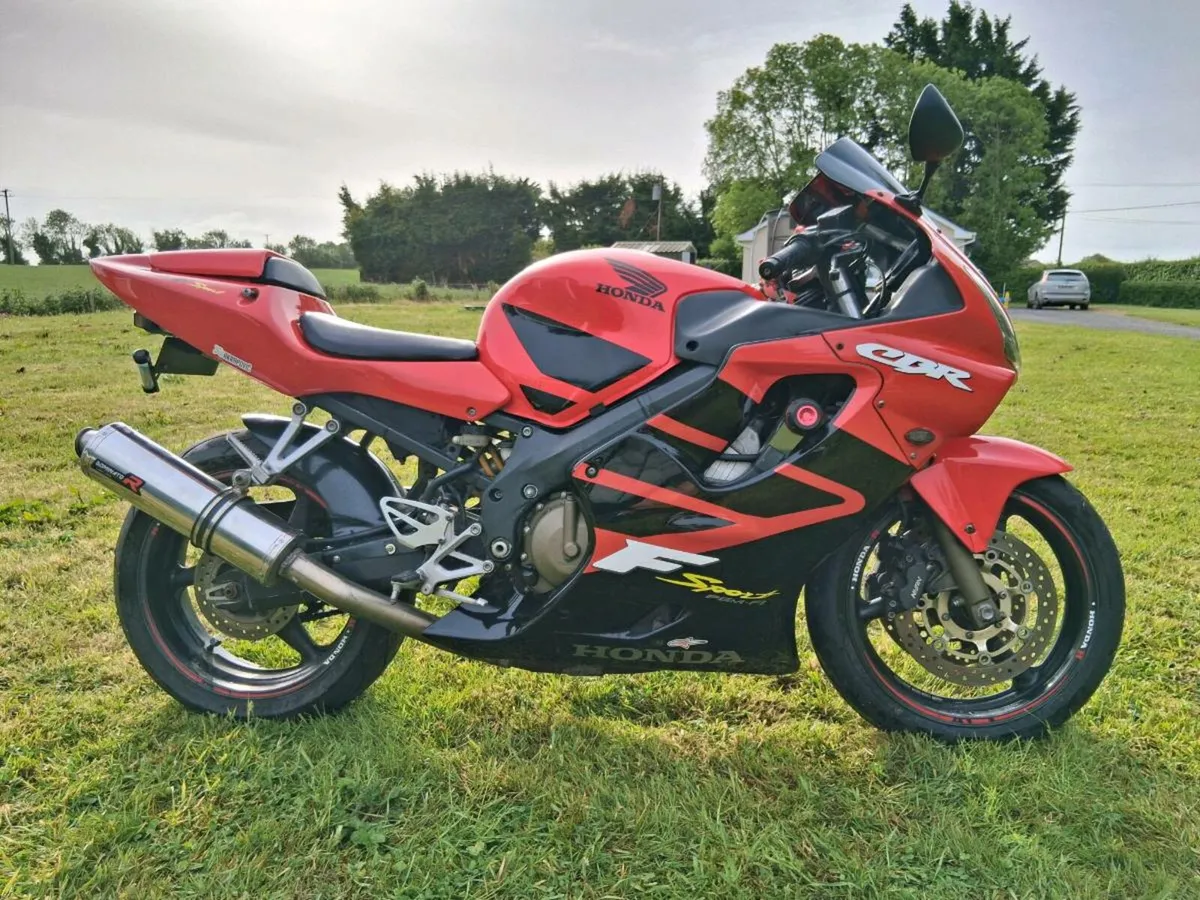 Honda CBR 600F Sport - Image 2