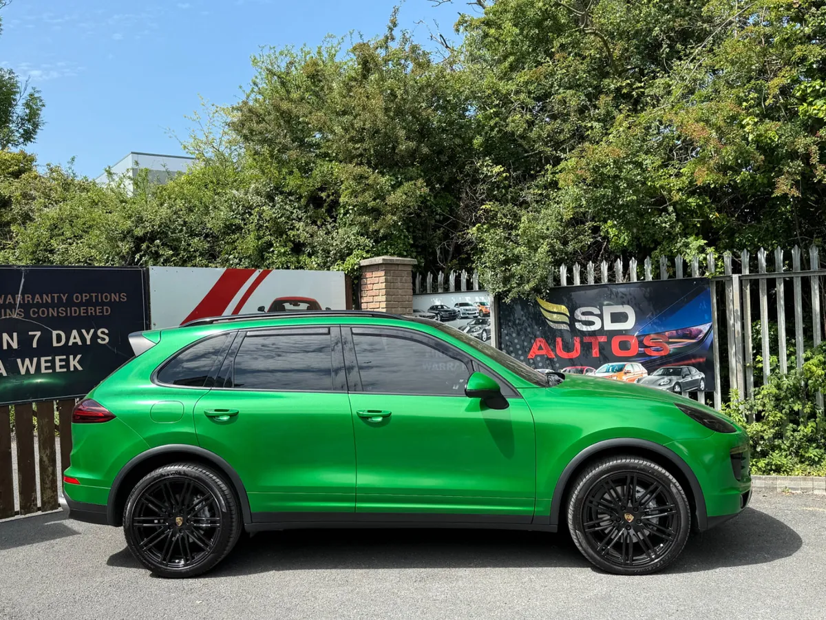 2015 Porsche Cayenne 4.1 S Turbo - Image 3
