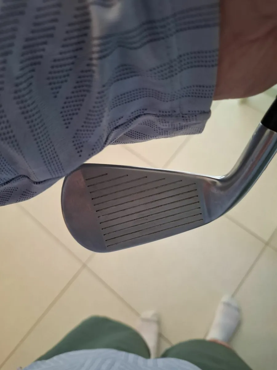 Titleist TMB 718 3 iron - Image 3