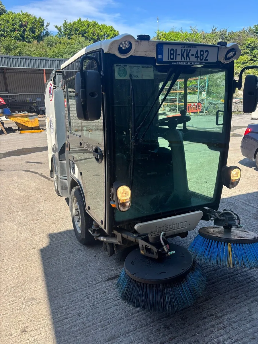 Road sweeper - Image 4