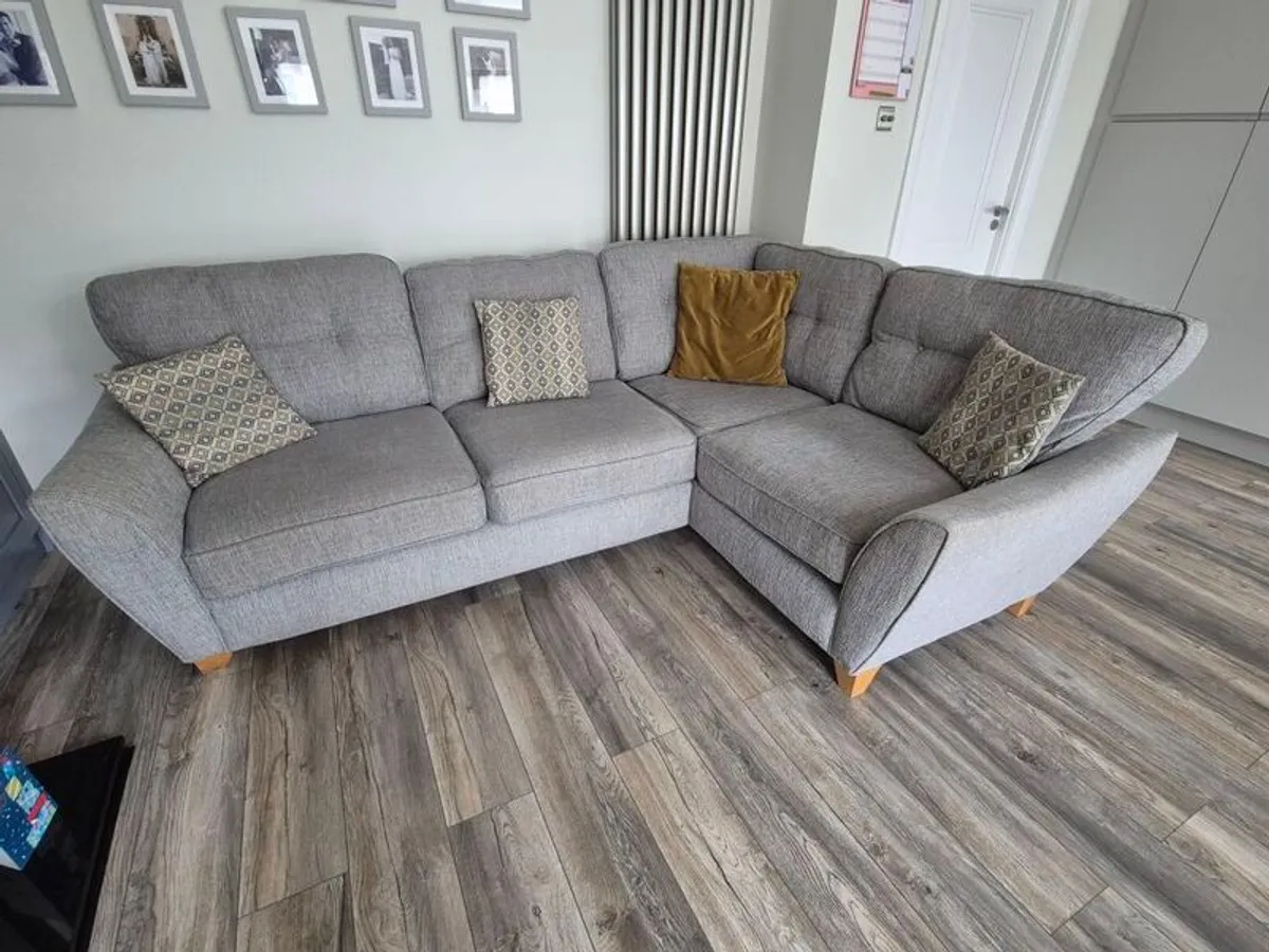 L shaped sofa - Image 1
