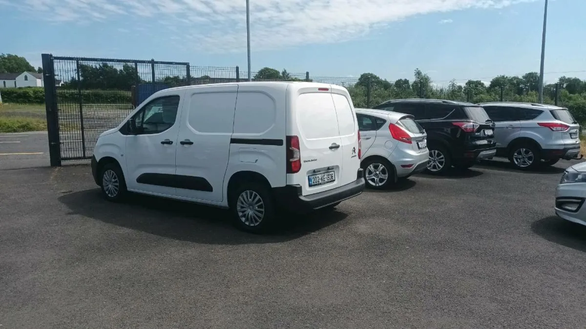 202 CITROEN BERLINGO - Image 2
