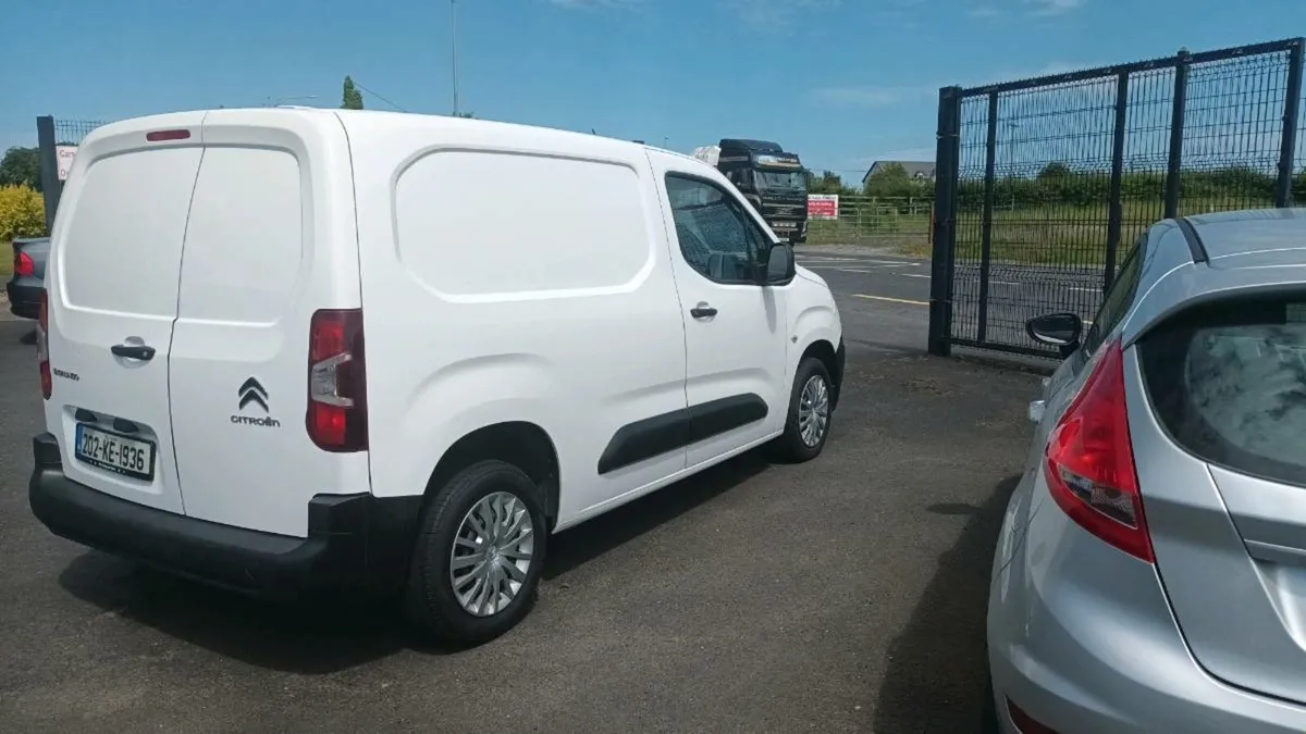 202 CITROEN BERLINGO - Image 4