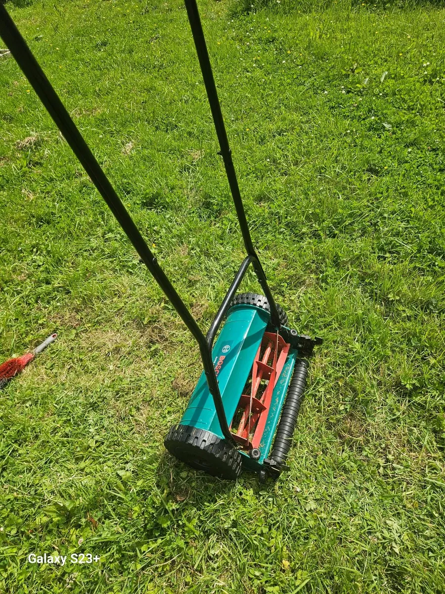 Hand push lawn mower - Image 2