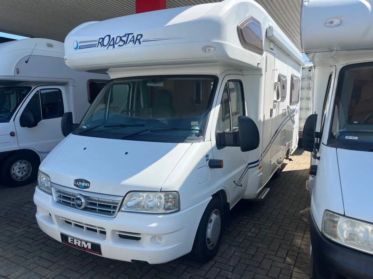 05 Lunar road star 4berth As new! - Image 1