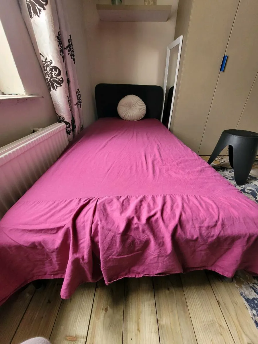 Beds - Image 4