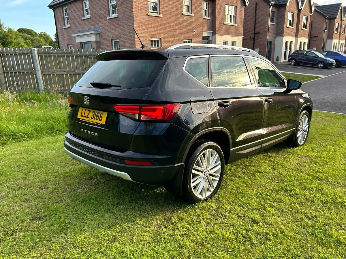 Car - Image 4