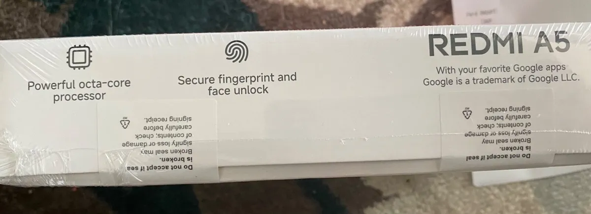 Mobile phone new - in sealed packaging - Image 2
