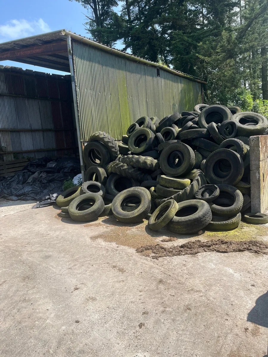 Tyres for silage pit