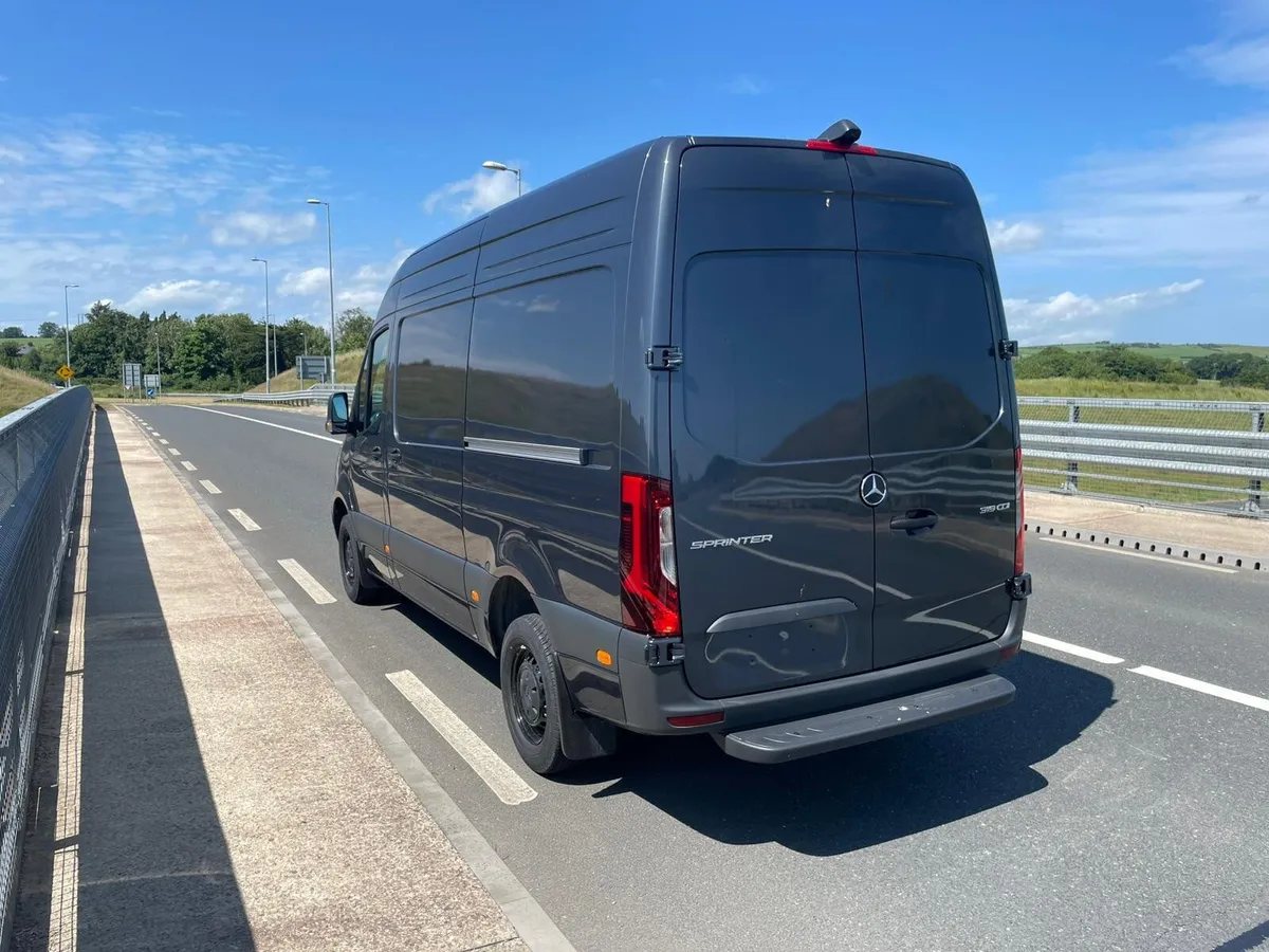 Mercedes-Benz Sprinter - 30 Year Premium Edition - Image 3