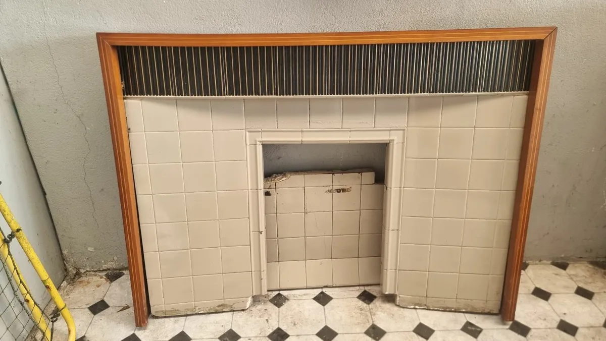 Original 60s Tiled Fire Surround with Hearth - Image 1