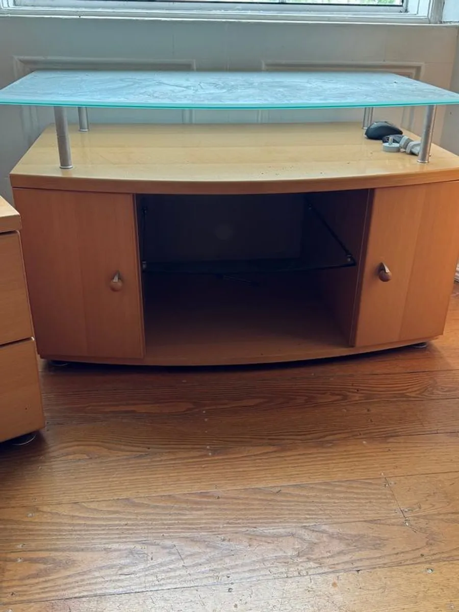 Tv Table and matching locker and caninet - Image 4
