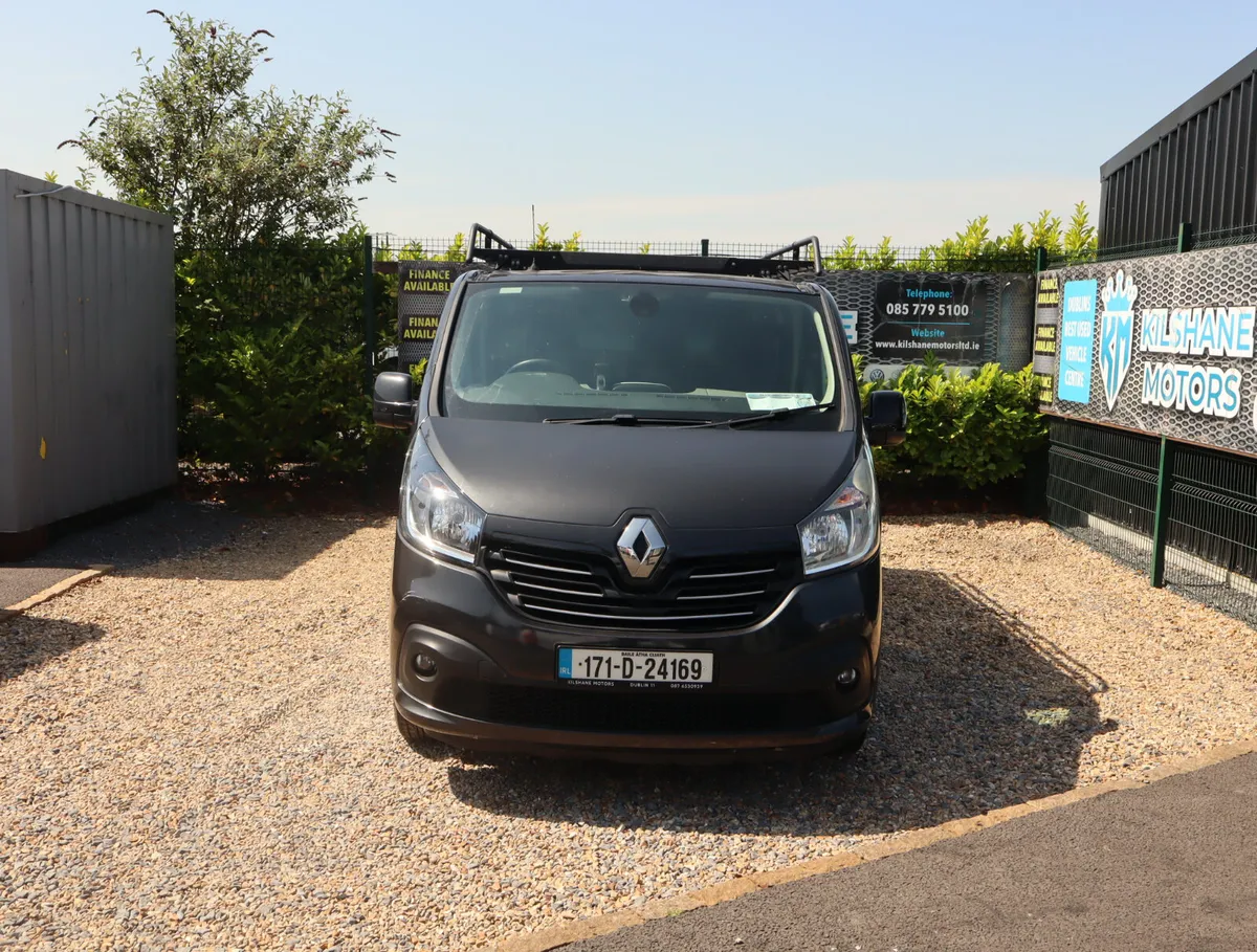 Renault Trafic Sport 2017  NO VAT - Image 2