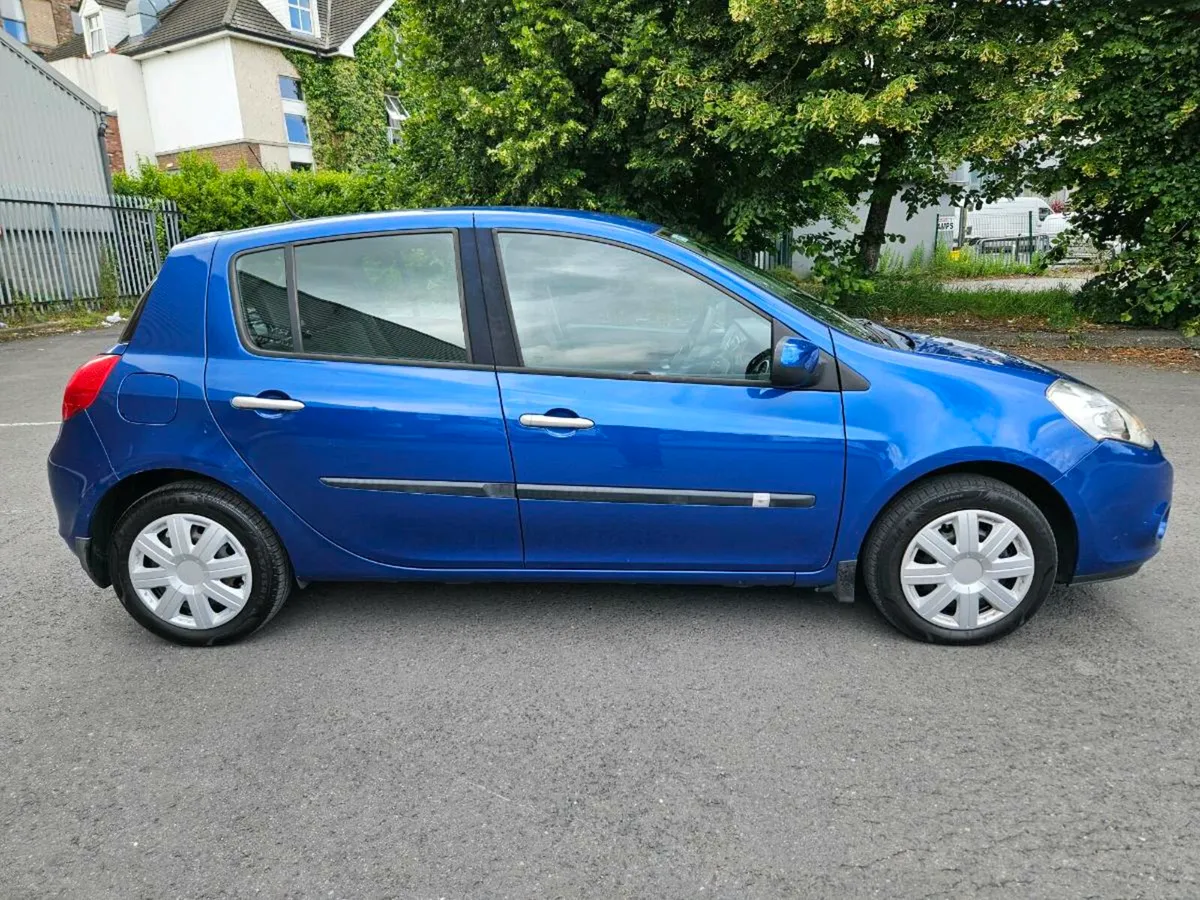 2010 Renault clio 1.1 royale - Image 2