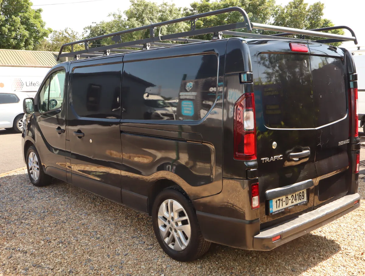 Renault Trafic Sport 2017  NO VAT - Image 4