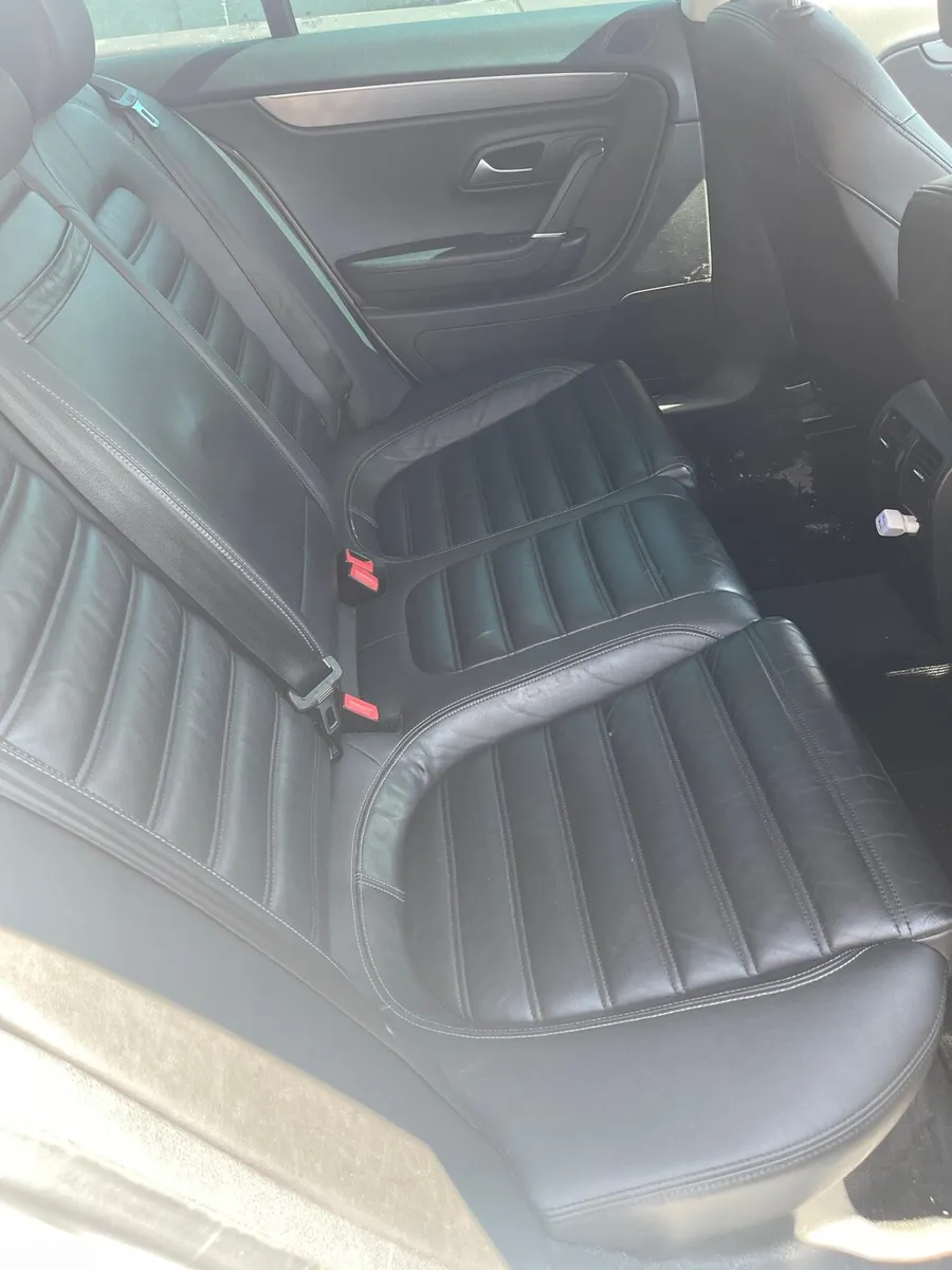 Volkswagen Passat cc - Image 2
