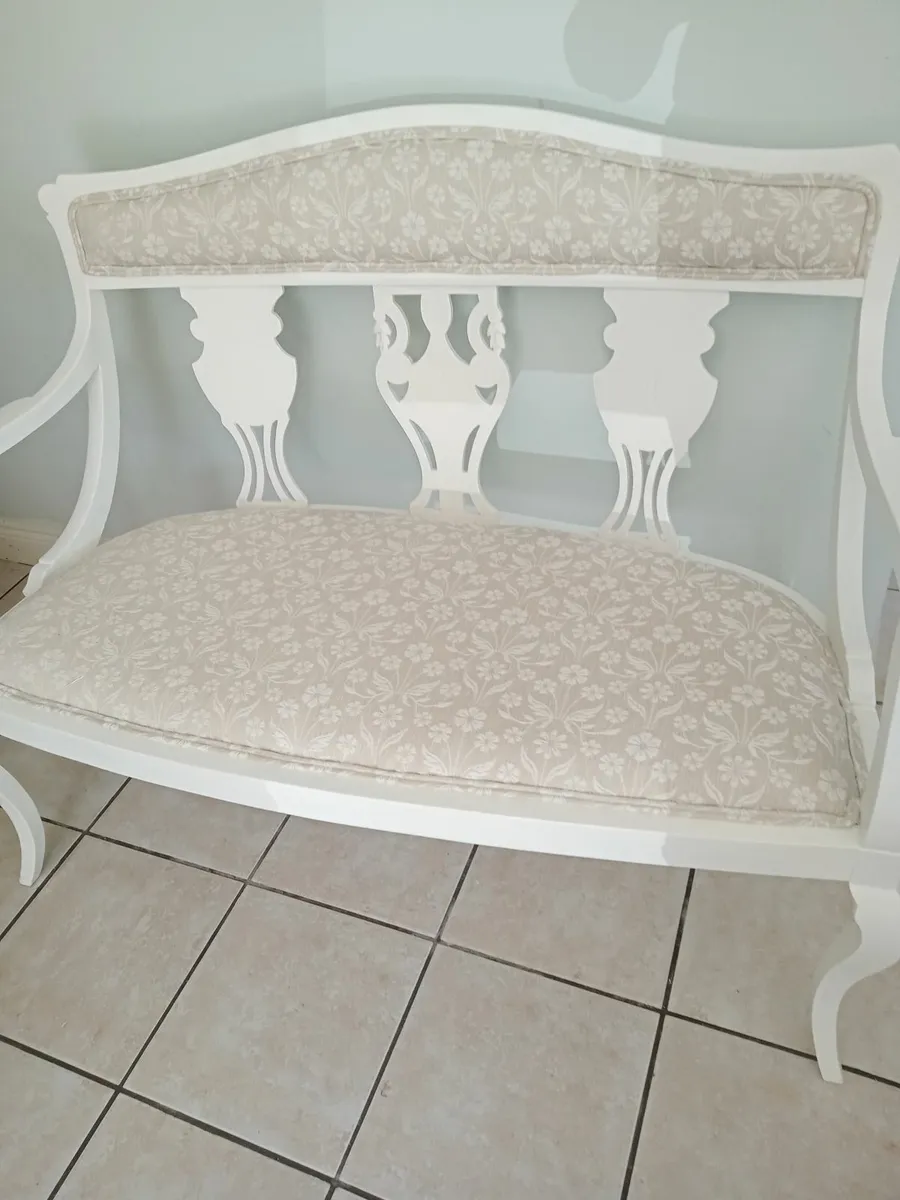 French Style Seat - Image 2