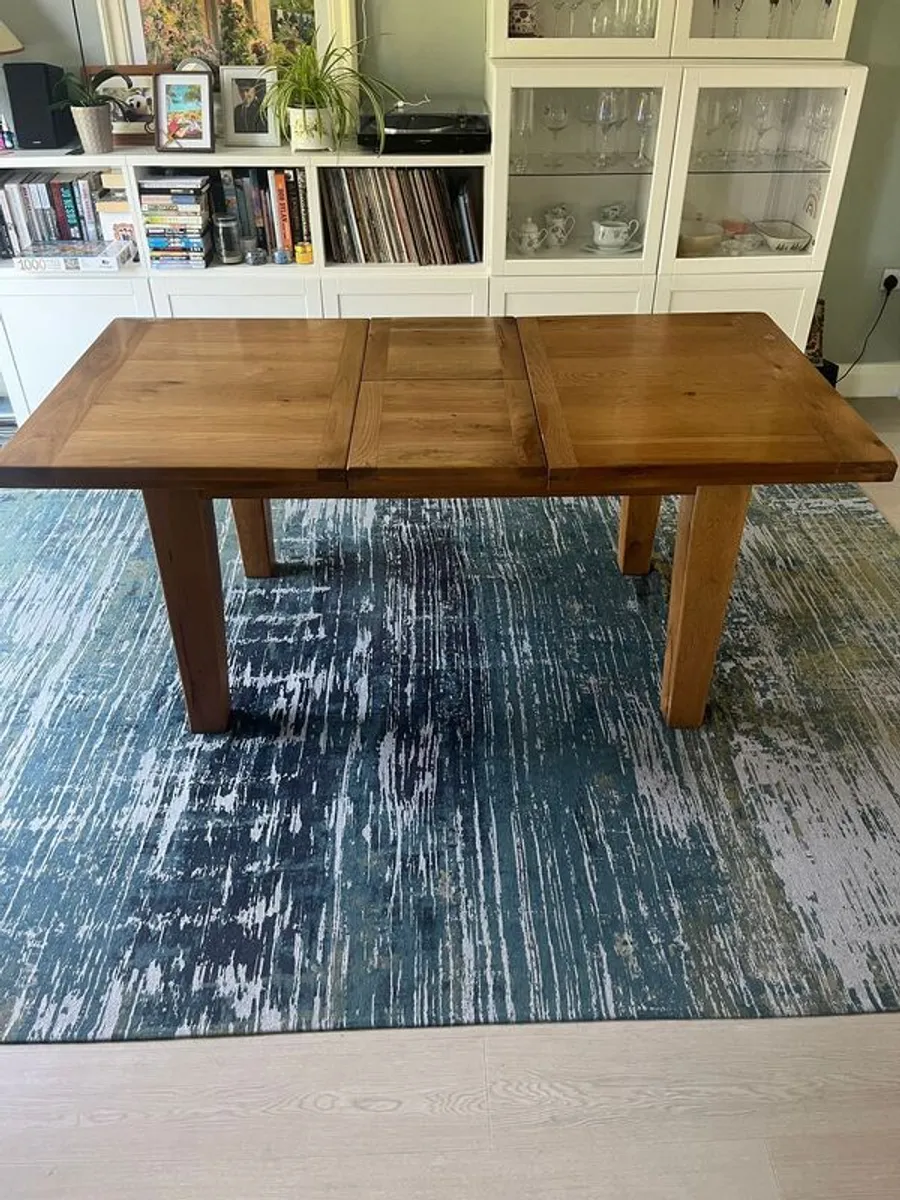 Dining Table extendable solid oak & 4 chairs - Image 3
