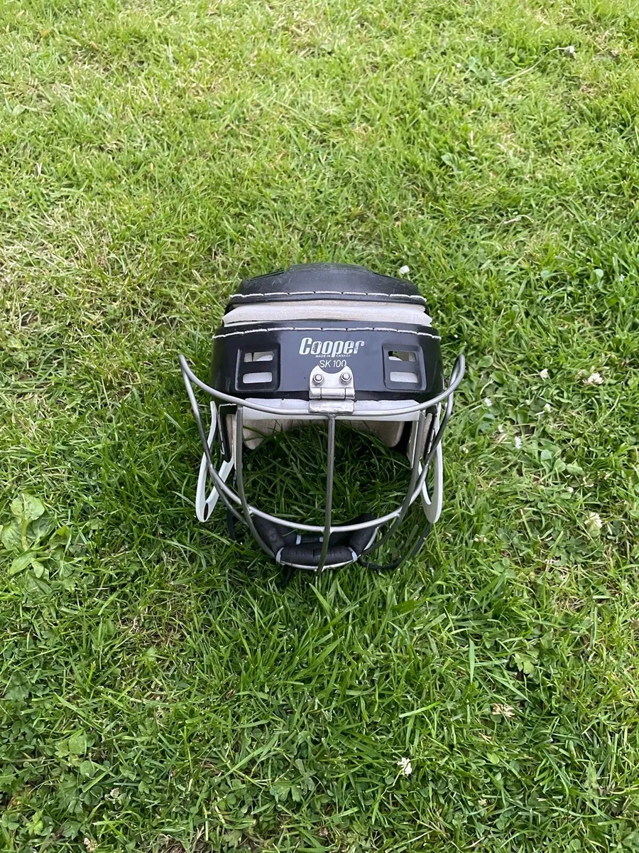 Hurling helmet - Image 2