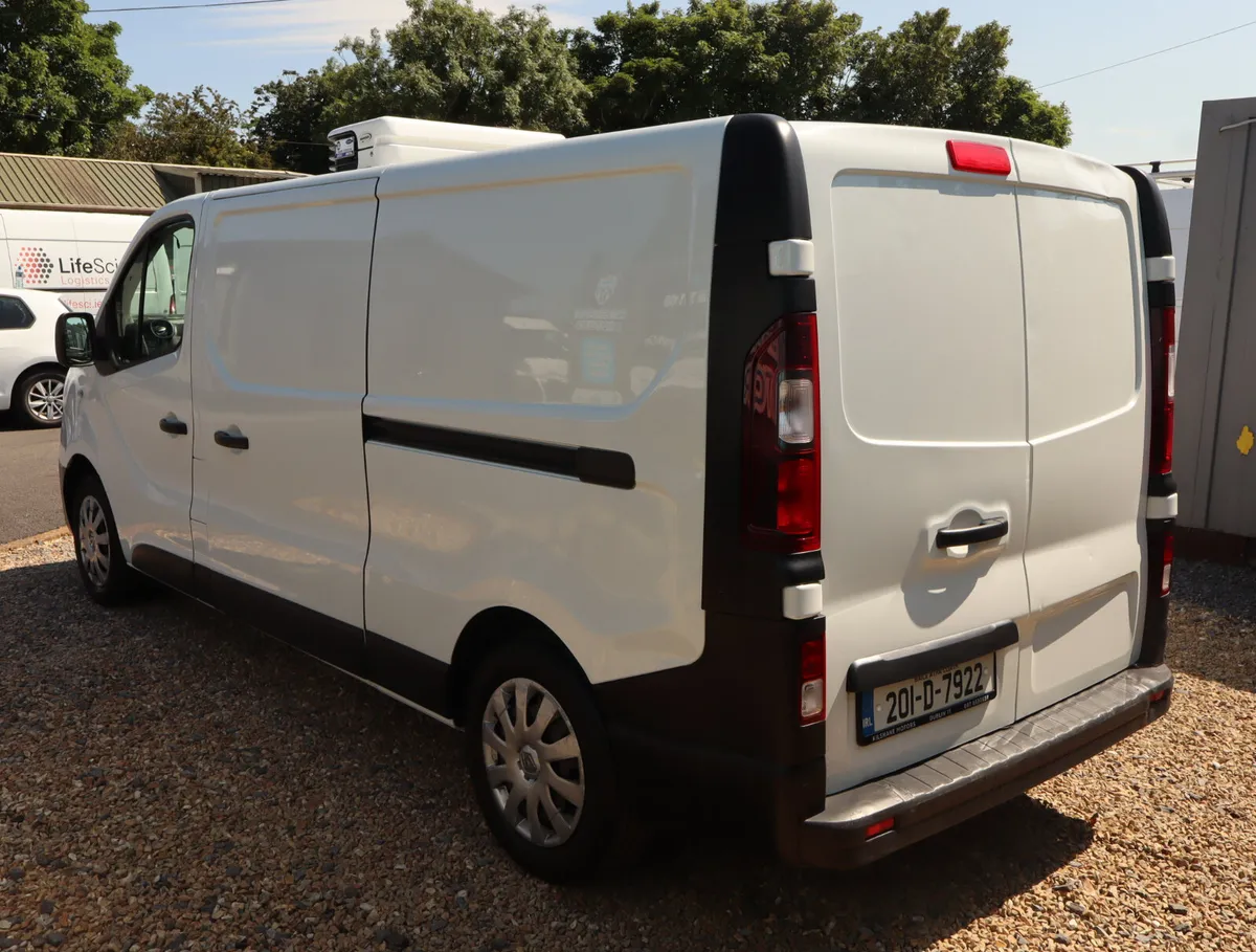 Renault Trafic  LWB Fridge Van 2020 - Image 4