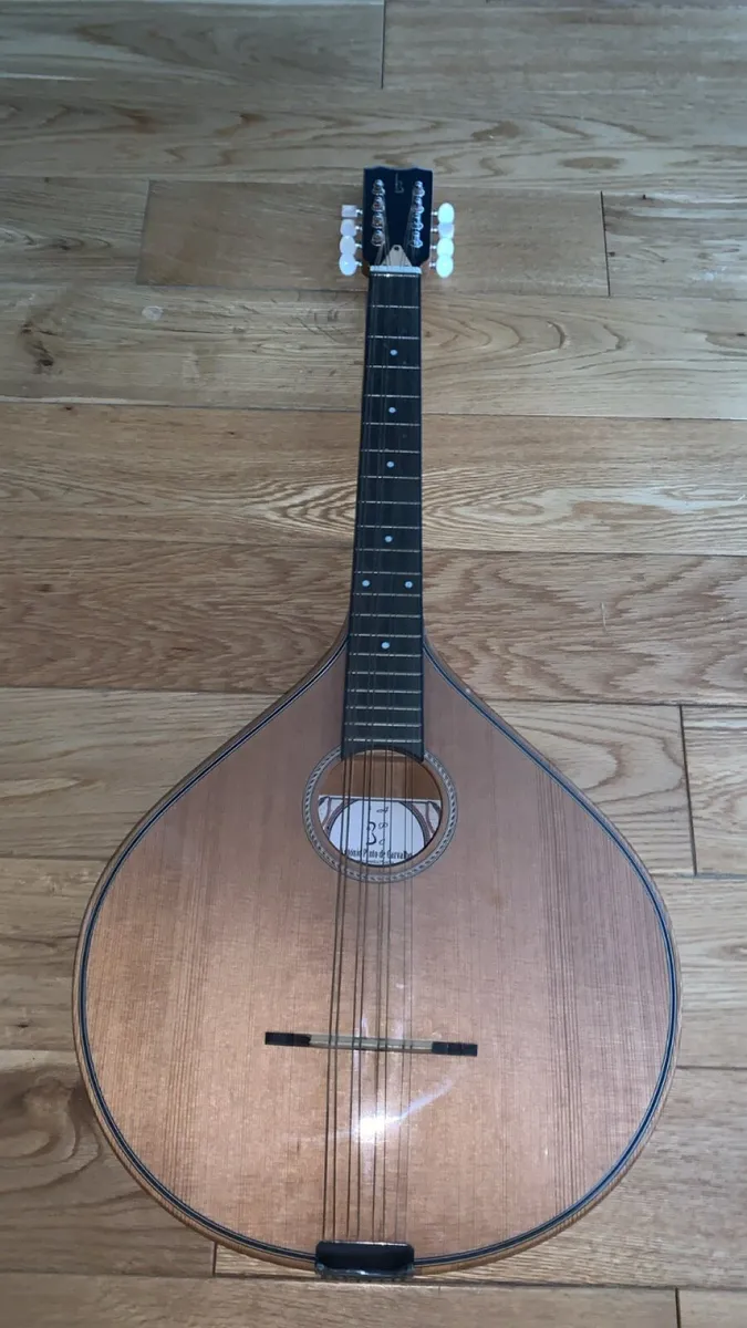 Mandola(Octave Mandolin) Antonio Pinto De Carvalho - Image 1