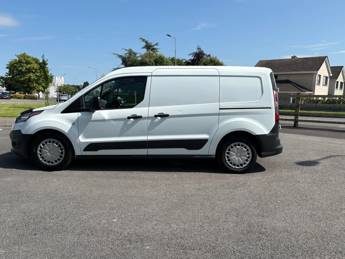 STUNNING LONG WHEEL BASE CONECT - Image 4