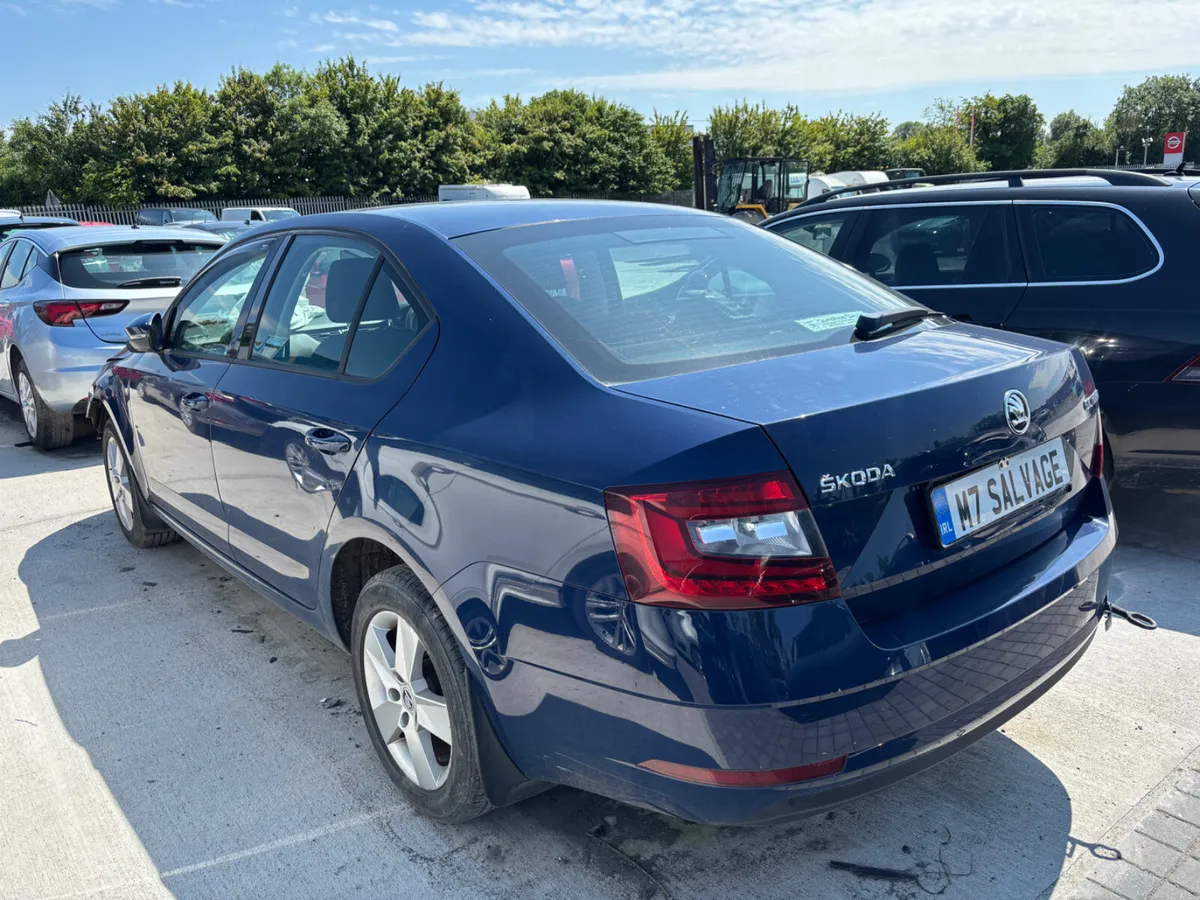 18 Octavia Tdi Ambition 120km Nct 3/26 Starting - Image 4