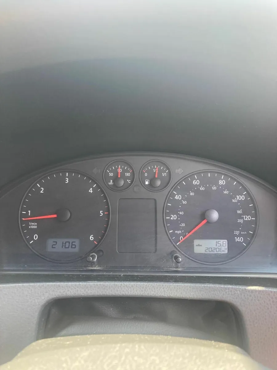 T5 T28 VW camper van for sale - Image 3