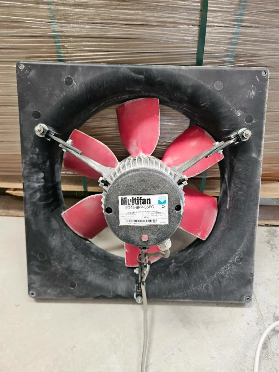 Spray booth extractor fan - Image 1