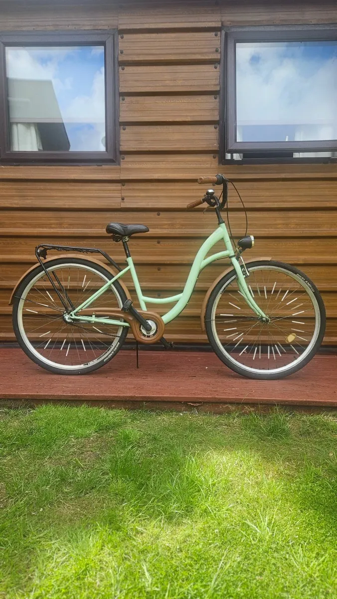 Vintage Bike - Image 1