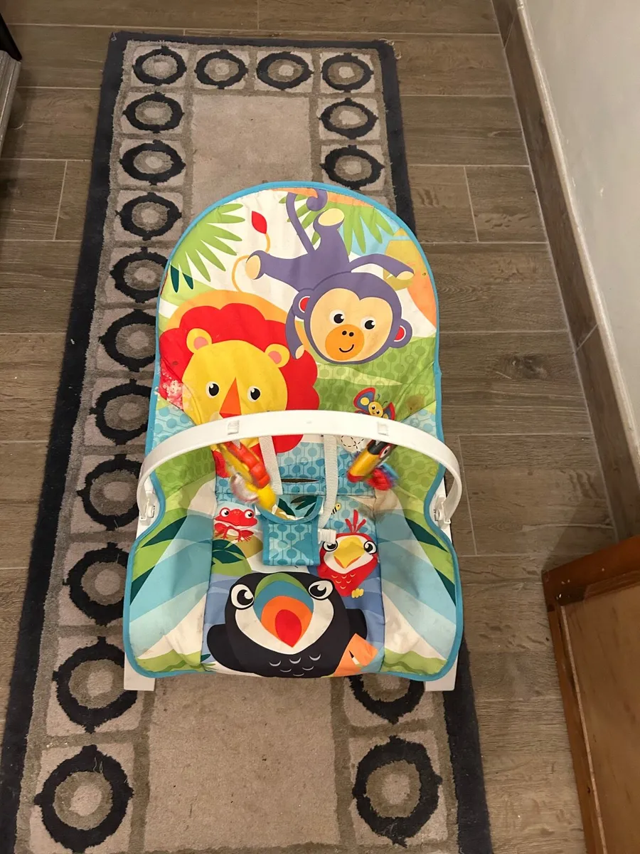 Baby  travel cot, bouncer and jumper - Image 1