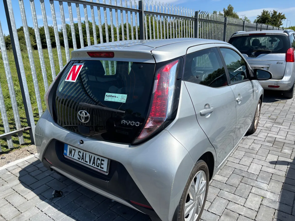 17 Aygo 1.0 Petrol 70km NCT 1/27 Starting - Image 3